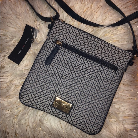 Tommy Hilfiger Crossbody - Picture 2 of 8